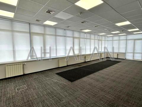 комерційна за адресою Автозаводська вул., 54
