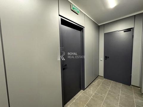 комерційна за адресою Науки просп., 1/2