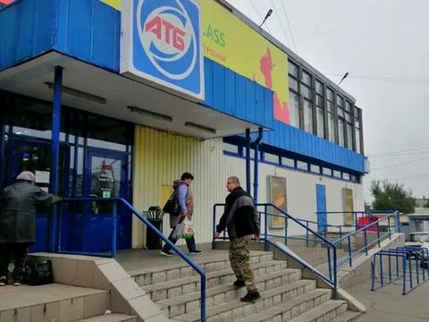 комерційна за адресою Данила Галицького вул. (Будьонного), 31