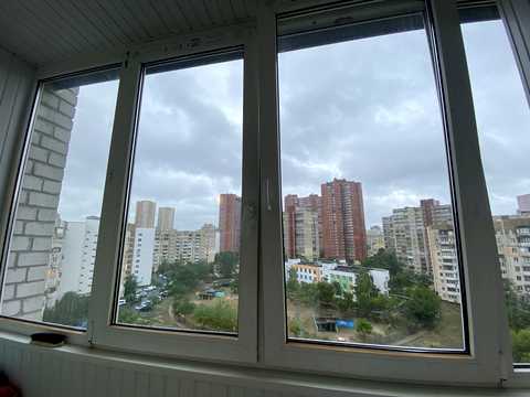 квартира за адресою Анни Ахматової вул., 9/18