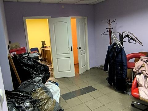 комерційна за адресою Пашутінська вул., 44