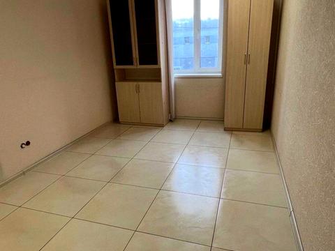 комерційна за адресою Новокостянтинівська вул., 1-В