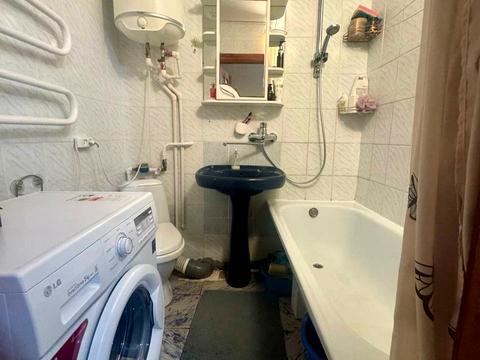 квартира за адресою Запорізька вул., 9