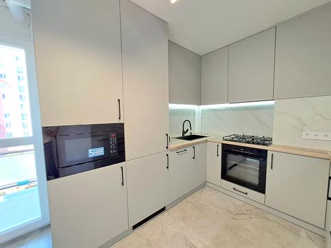 квартира за адресою Білогірська вул., 18