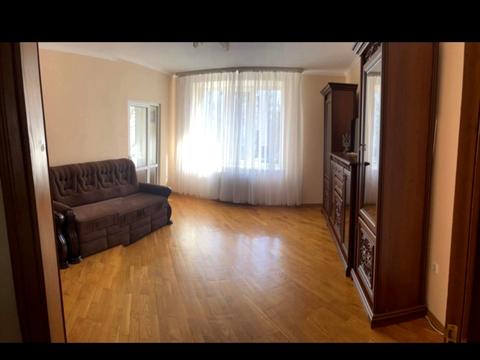 квартира за адресою Чорновола вул., 10
