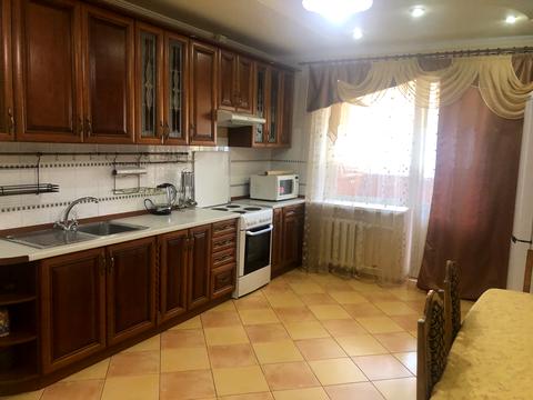 квартира за адресою Анни Ахматової вул., 35-А