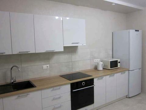 квартира за адресою Сім'ї Кульженків вул. (Петра Дегтяренка), 37