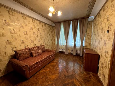 квартира по адресу Печерский спуск, 19