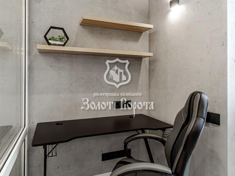 квартира за адресою Олександра Олеся вул., 10