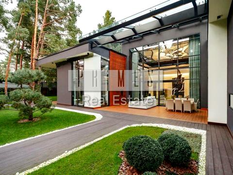 будинок за адресою с. Козин, Вишнева вул.