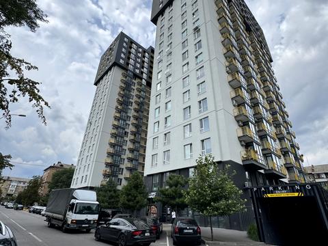 коммерческая по адресу Ісмаїла Гаспринського ул. (Сормовська), 3