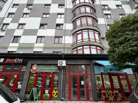 комерційна за адресою Європейська, 3