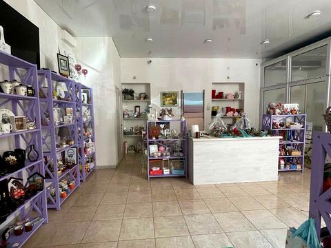 комерційна за адресою Толстого, 102