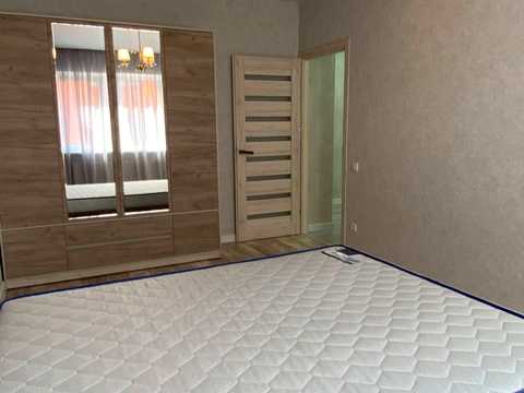 квартира за адресою Олексія Вадатурського вул. (Маршала Малиновського), 18