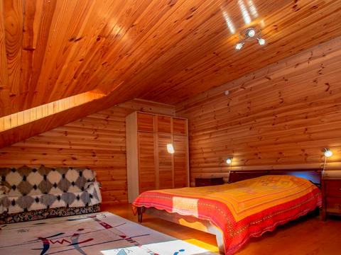 коммерческая по адресу Устияновича вул., 1