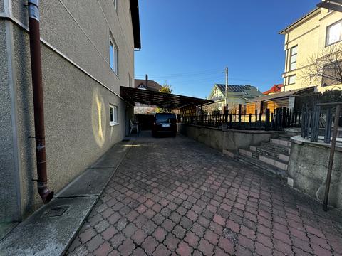 будинок за адресою Івано-Франківськ, Ольжича