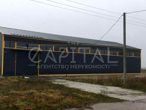 комерційна за адресою вул. Братів Кузьменків, 1