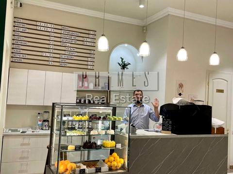 комерційна за адресою Інститутська вул., 13/4