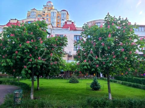 квартира за адресою Володимира Івасюка просп. (Героїв Сталінграду), 8