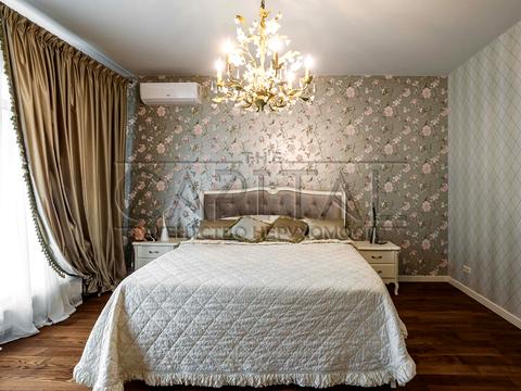 будинок за адресою Буча, Богдана Хмельницького бульв.