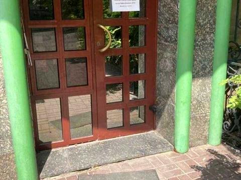 комерційна за адресою Богдана Хмельницького вул., 84