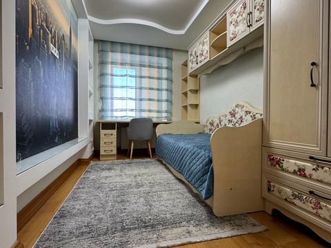 квартира по адресу Генерала Жадова ул., 20а