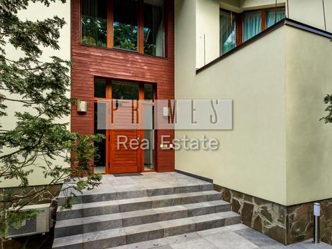 будинок за адресою Каштанова