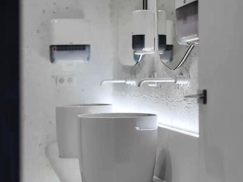 комерційна за адресою Кловський узвіз, 7