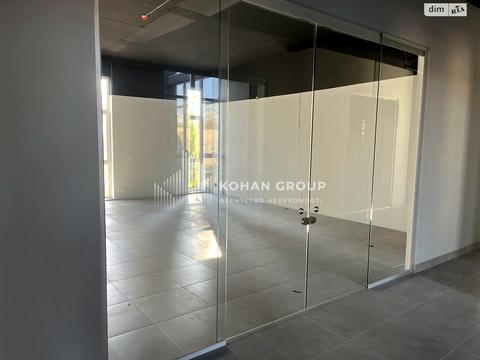 комерційна за адресою Тернопільська вул., 17