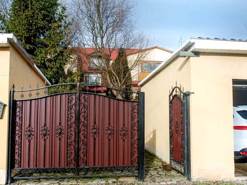 будинок за адресою Свято-Покровська вул. (Леніна)