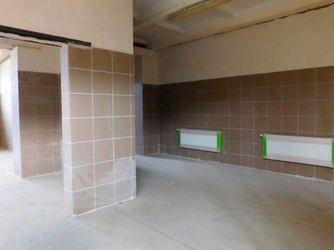 комерційна за адресою Вишнева, 8