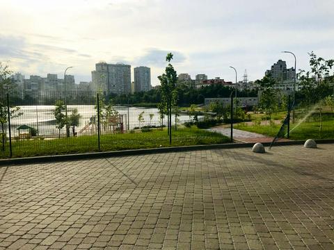 квартира за адресою Ревуцького вул., 40-Г