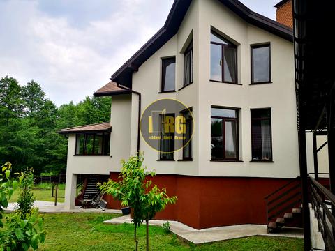 будинок за адресою Вишнева