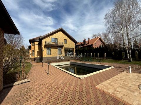 будинок за адресою с. Лісники, квіткова