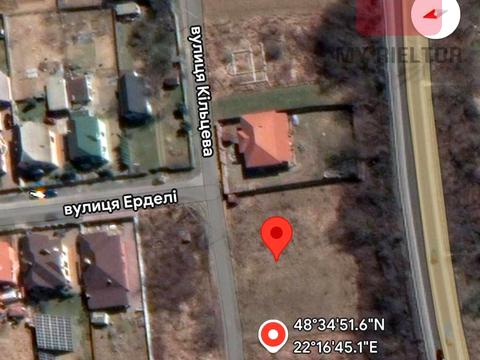 участок по адресу 