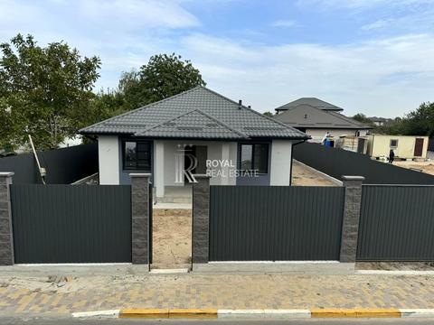 дом по адресу Бучанська