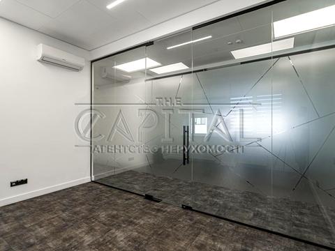 комерційна за адресою Михайла Максимовича вул. (Онуфрія Трутенка), 8