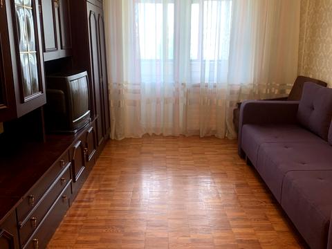 квартира за адресою Богатирська вул., 14