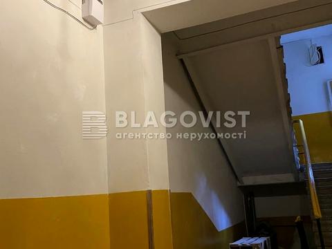 квартира за адресою Стратегічне шосе (Науки), 35