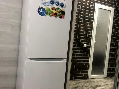 квартира за адресою Євгена Чикаленка вул., 98