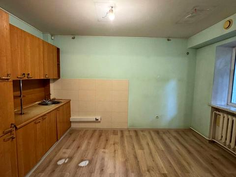 комерційна за адресою Семінарська вул., 15а