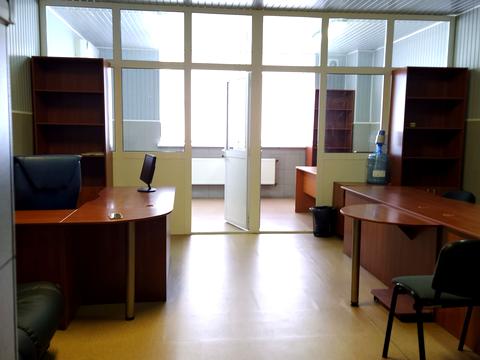 комерційна за адресою Незалежності бульв. (50 років Жовтня), 18