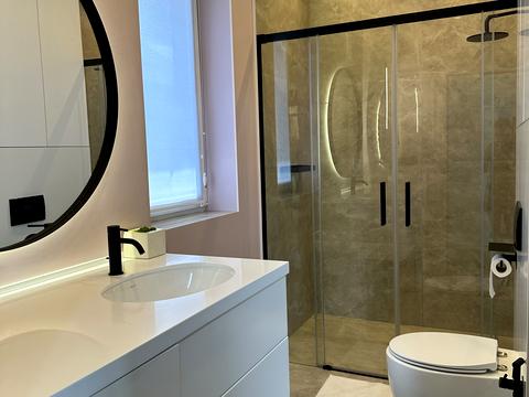 дом по адресу Амосова ул., 73а