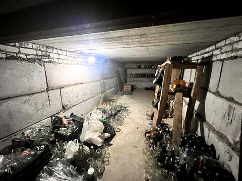 будинок за адресою Центральна вул., 1