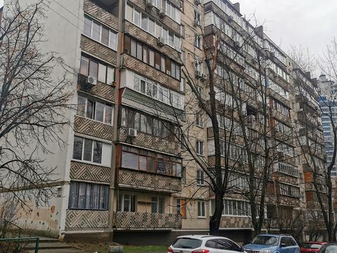 квартира за адресою Віктора Ярмоли вул., 4