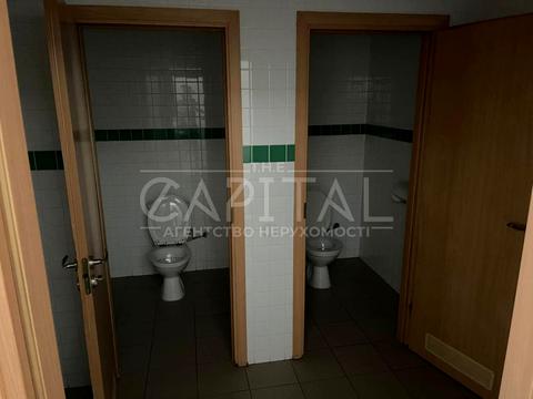 комерційна за адресою Фізкультури вул., 72