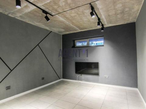 комерційна за адресою вул. Миру, 11А