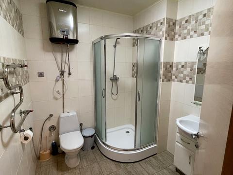 комерційна за адресою Миколи Міхновського бульв. (Дружби Народів), 14-16