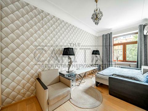 квартира по адресу Лисенка ул., 8