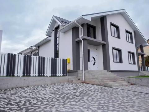 будинок за адресою Богдана Ступки